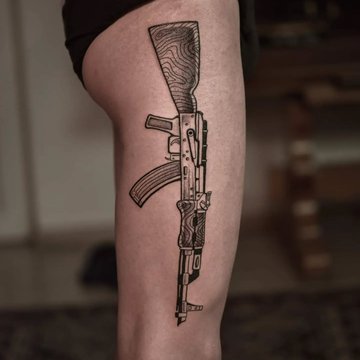 Tatuaż AK-47
