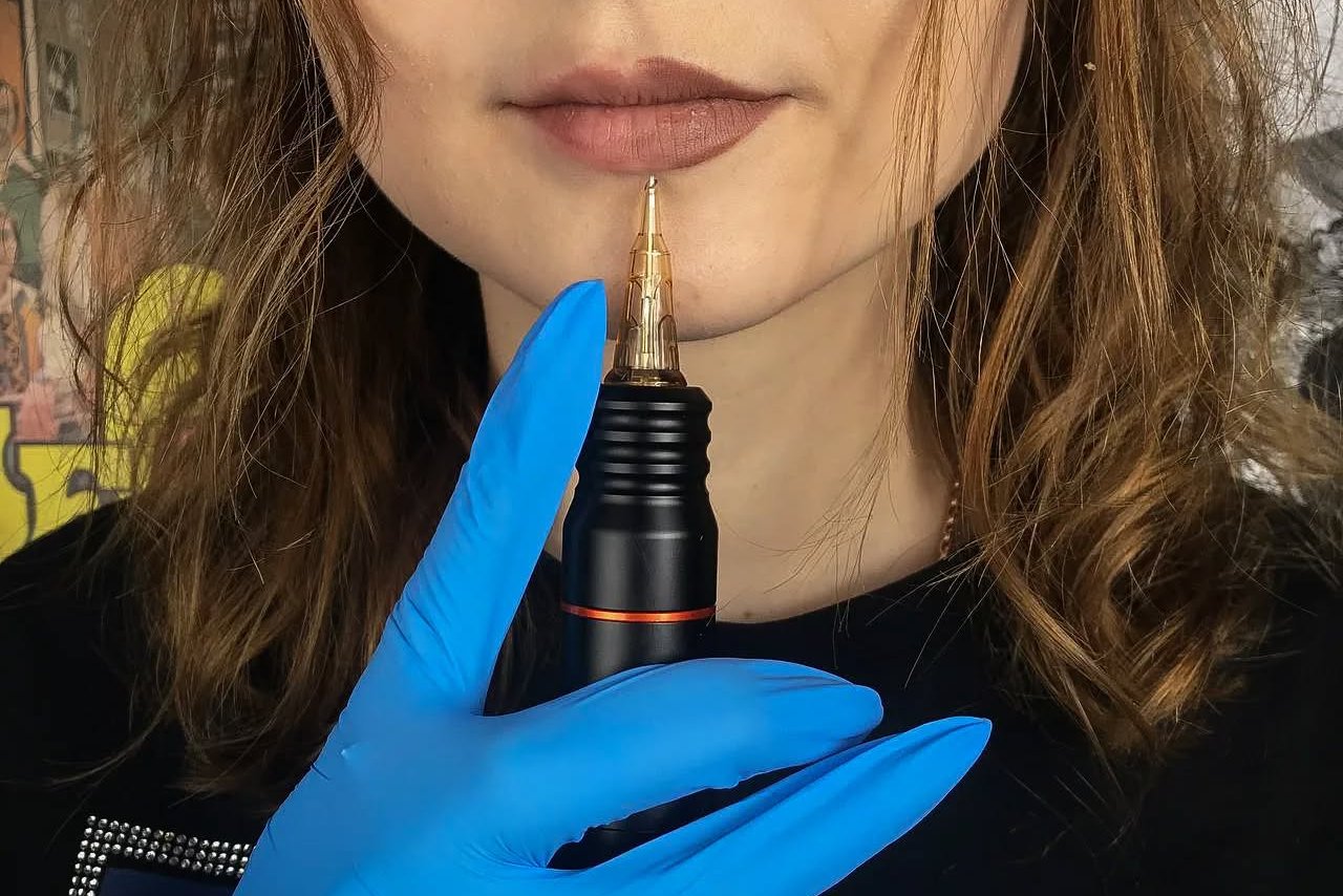 Permanent makeup training in Kalish