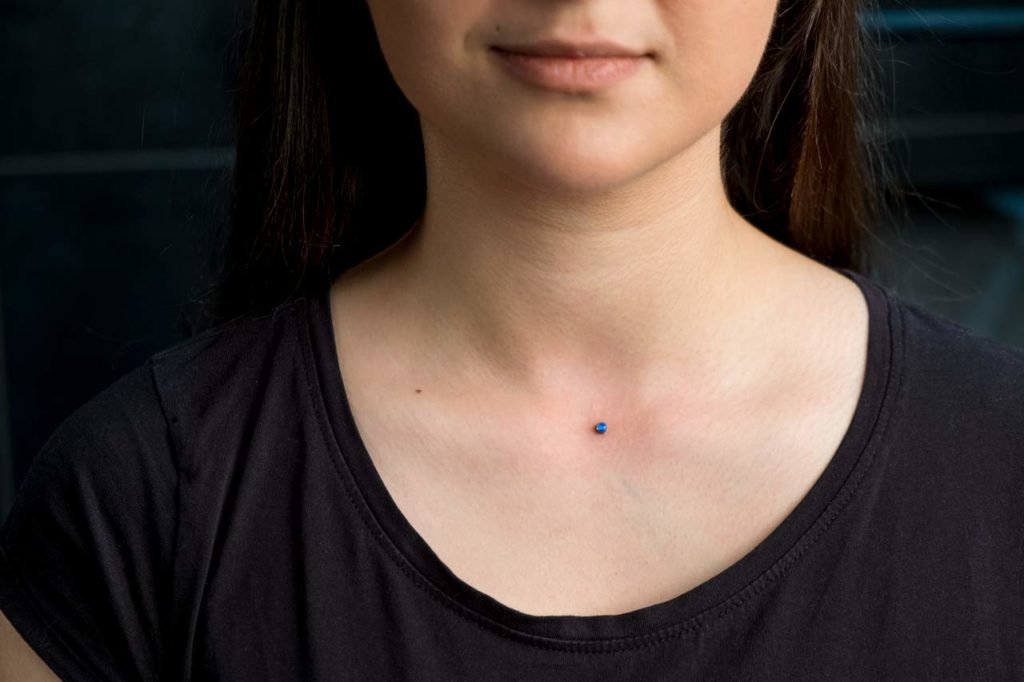Piercing microdermal