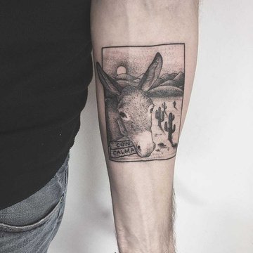 Interpretacja tatuażu osioł