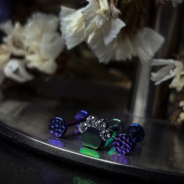 Anodowanie biżuterii do piercingu