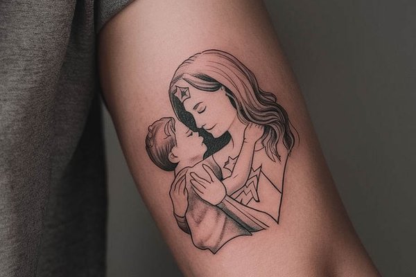 tatuaż Mama i Dzieci znaczenie wzór