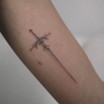 tatuaż broń znaczenie wzór