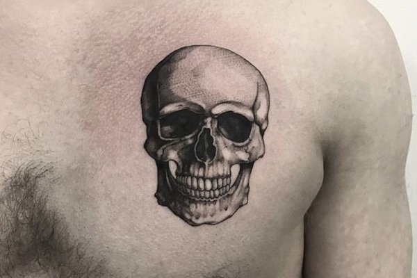tatuaż czaszka w stylu dotwork