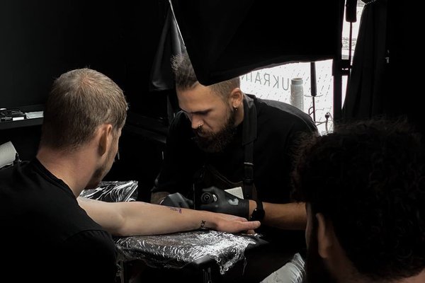 czy mogę zrobić tatuaż