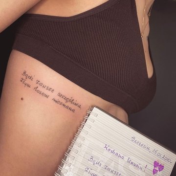 fajne napisy na tatuaż po polsku dla kobiet