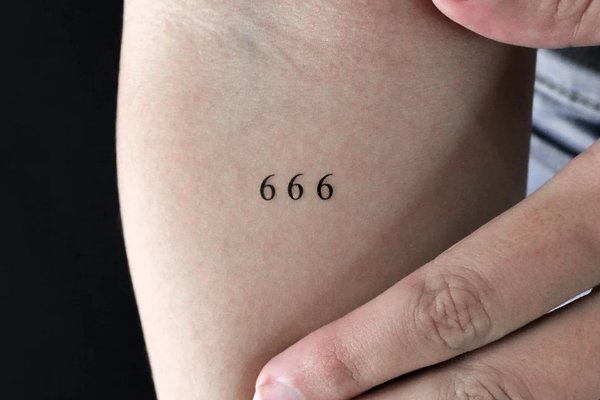 minimalistyczne cyfry 666