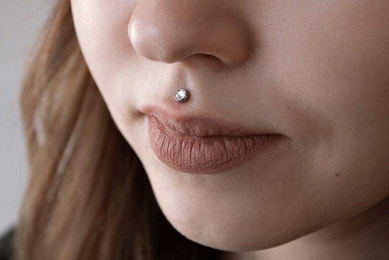 Piercing meduza