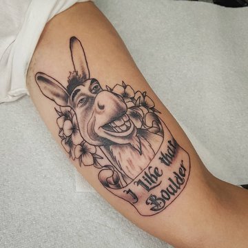 Interpretacja tatuażu osioł