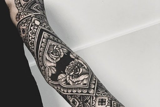 Cechy tattoos ornamental