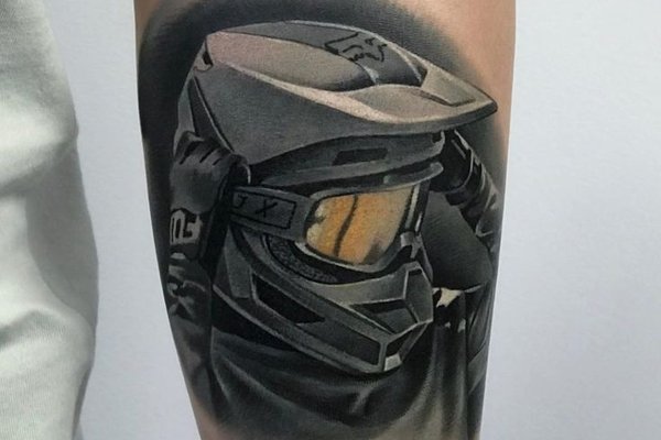 kaska motocyklowa w stylu 3D